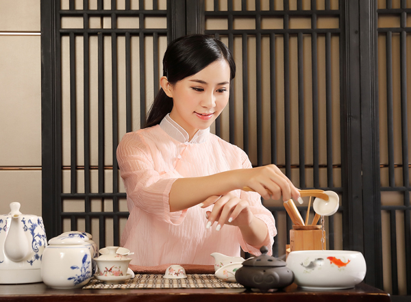 经常去青岛李沧靠谱男士会馆，这家私藏已久的店推荐给你